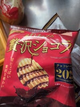 カルビー ポテトチップス贅沢ショコラ 48g