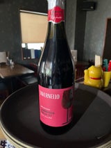 タヴェルネッロ ランブルスコ ロッソ 750ml