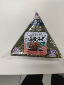 めん食 ピリ辛黒豚みそねぎ入おにぎり