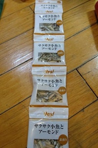 ヤオコー サクサク小魚とアーモンド 5連 40g