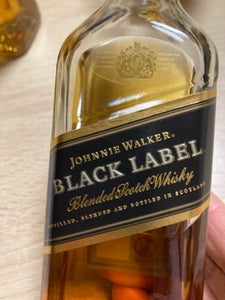 ジョニーウォーカーブラックラベル12年瓶200ml