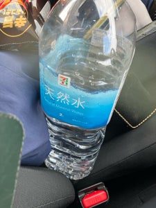 セブンプレミアム 天然水 PET 2L