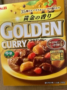 S&B ゴールデンカレー 中辛 レトルト 200g