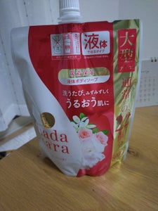 hadakara(ハダカラ) ボディソープ  フレッシュフローラルの香り 詰替大800ml