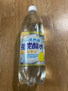 サンガリア 伊賀の天然水 強炭酸水レモン 1L