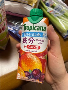 トロピカーナ エッセンシャルズ鉄分 330ml