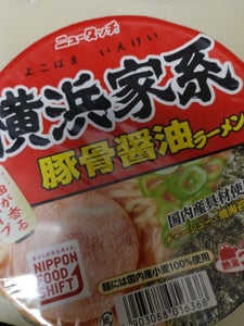 ニュータッチ 横浜家系豚骨醤油ラーメン 108g