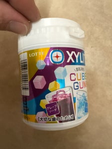 キシリトールガムENJOYCUBEアソートボトル