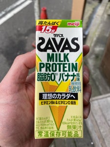 ザバスミルクプロテイン脂肪0バナナ風味 200ml