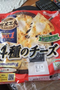 日本ハム 石窯工房 4種のチーズピザ