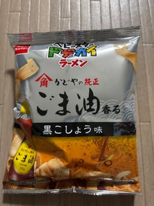 おやつ ドデカイかどやの純正ごま油香る黒こしょう味