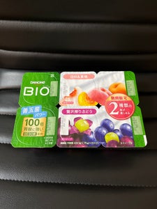 ダノンビオ 贅沢搾りぶどう+白桃&黄桃 450g