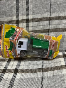 成近屋 働く車ダンプカー