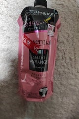 エッセンシャル ふんわりうるツヤ シャンプー 詰替340ml