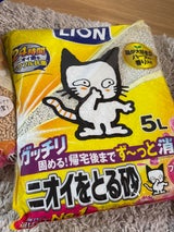 ライオン ニオイをとる砂フローラルソープ 5L