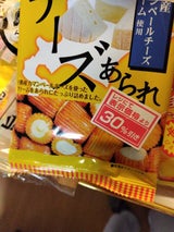 きらら 十勝カマンベールチーズあられ 32g