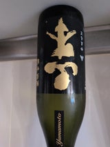 潤黒ピュアブラック 純米吟醸 720ml