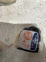 いいなダイニング でかまるおにぎり 鮭 1個