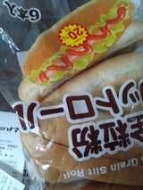 伊藤 ライ麦全粒粉入りロール