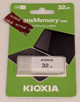 KUC-2A032GW キオクシア USBメモリ