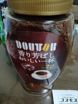 ドトールDOUTORインスタントコーヒー（香り芳ばしおいしい一杯）180g Amazon.co.jp: ドトールコーヒー 香り芳ばし おいしい一杯 180g瓶×12本