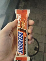 マースジャパン スニッカーズハーフSアーモンド2本