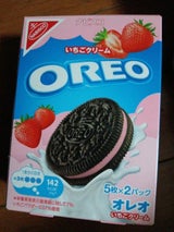 モンデリーズ オレオ いちごクリーム 10枚