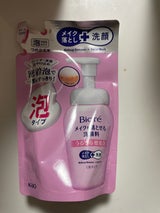 ビオレメイク落とせる洗顔うるうる密着泡替140ml