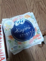 ソフィ Kiyora ホワイトフローラル 72枚