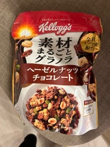 ケロッグ 素材まるごとグラノラ ヘーゼルナッツチョコ 400g 