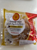 ヤマザキ PREMIUM SWEETS 北海道産牛乳のカスタード&ホイップシュー 